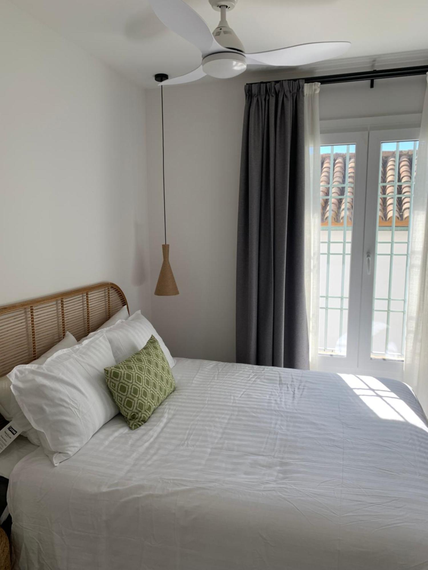 Apartamentos Los Patios De La Juderia Kordoba Ruang foto