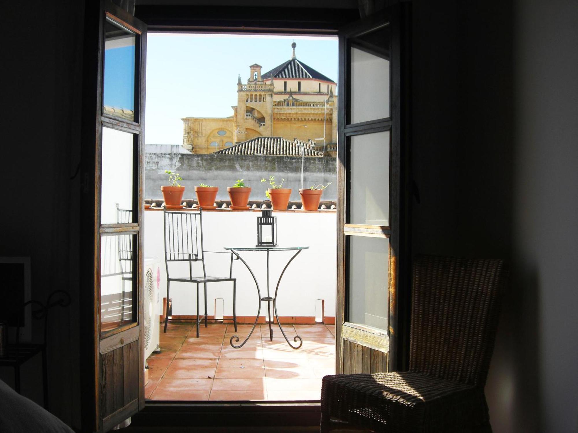 Apartamentos Los Patios De La Juderia Kordoba Ruang foto