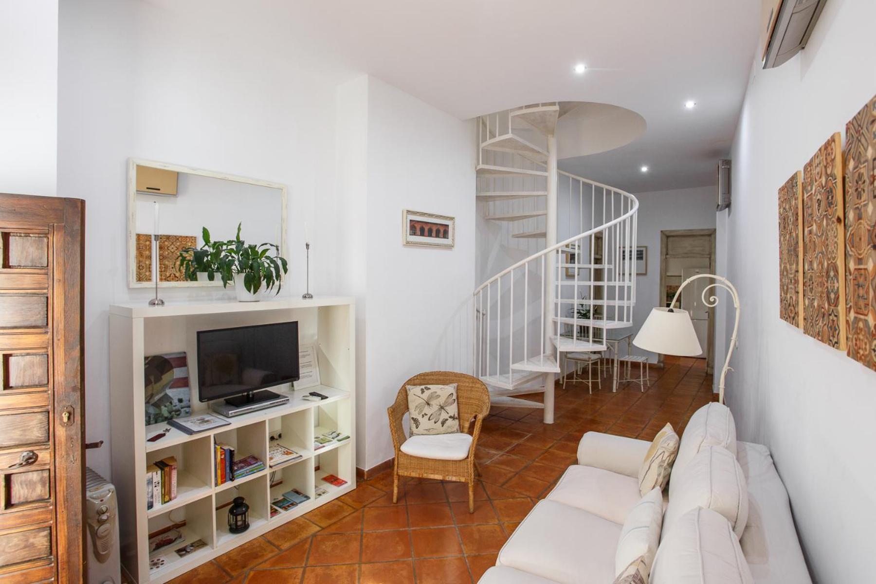Apartamentos Los Patios De La Juderia Kordoba Bagian luar foto